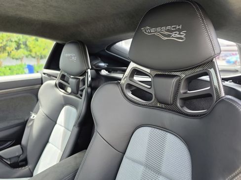 Used 2025 Porsche 718 Cayman GT4 RS RWD image 12