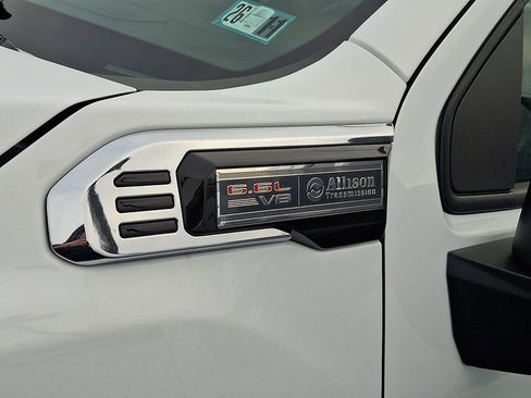 New 2026 GMC Sierra 3500 Pro image 4
