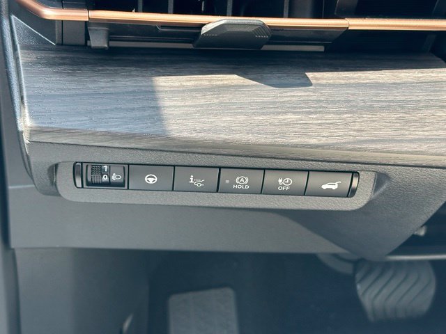 Certified 2024 Nissan Ariya AWD image 22