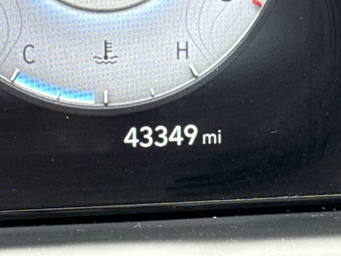 Used 2022 Hyundai Tucson Limited w/ Cargo Package image 18