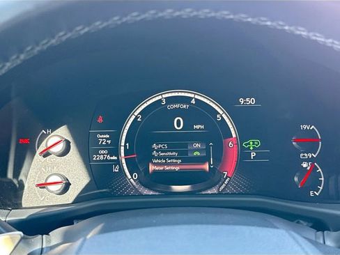 Used 2023 Lexus LX 600 F Sport w/ Accessory Package (Z1) image 41