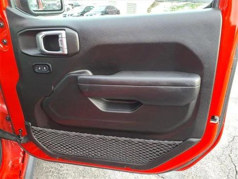 Certified 2024 Jeep Wrangler Willys image 12