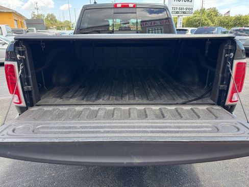 Used 2018 RAM 1500 Laramie AWD/4WD image 10