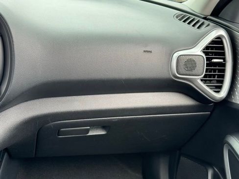 Used 2024 Kia Soul LX w/ Option Group 015 FWD image 19