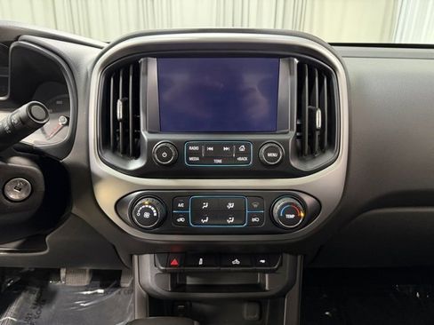 Used 2018 Chevrolet Colorado LT image 12