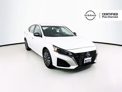 Certified 2024 Nissan Altima 2.5 SV image 1