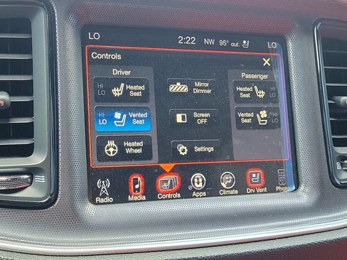 Used 2016 Dodge Challenger R/T Scat Pack w/ Leather Interior Group RWD image 27