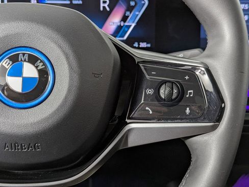 Certified 2024 BMW i5 eDrive40i w/ Convenience Package image 36