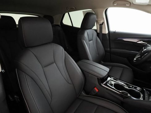 Used 2023 Buick Envision Essence image 25