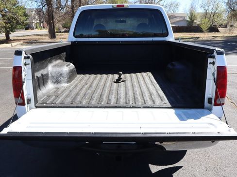 Used 2001 Ford F250 XL AWD/4WD image 14