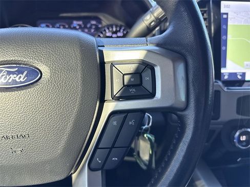 Certified 2022 Ford F250 Lariat w/ Chrome Package image 17