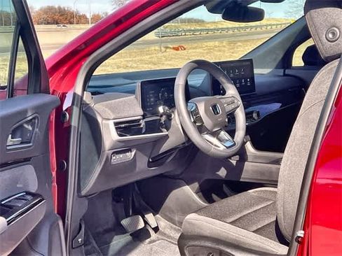 Certified 2024 Honda Prologue EX image 3