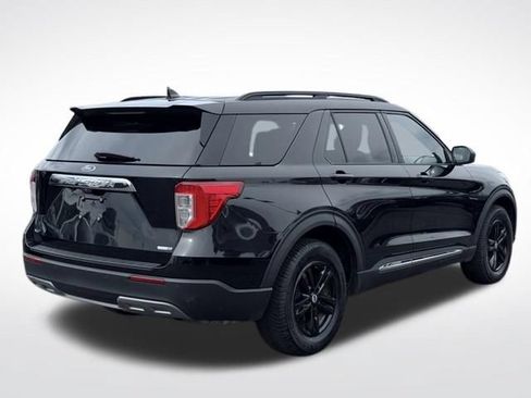 Used 2020 Ford Explorer XLT w/ Equipment Group 202A AWD/4WD image 6