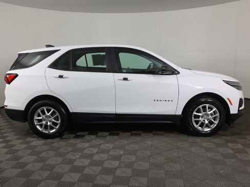 Used 2024 Chevrolet Equinox LS image 15