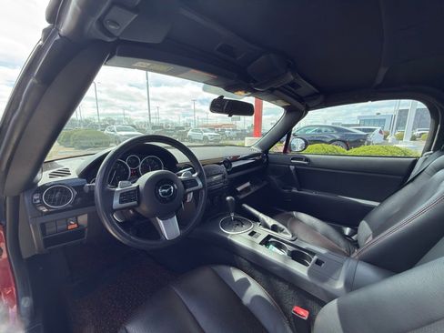Used 2008 MAZDA MX-5 Miata Sport RWD image 15