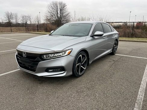 Used 2020 Honda Accord Sport image 3