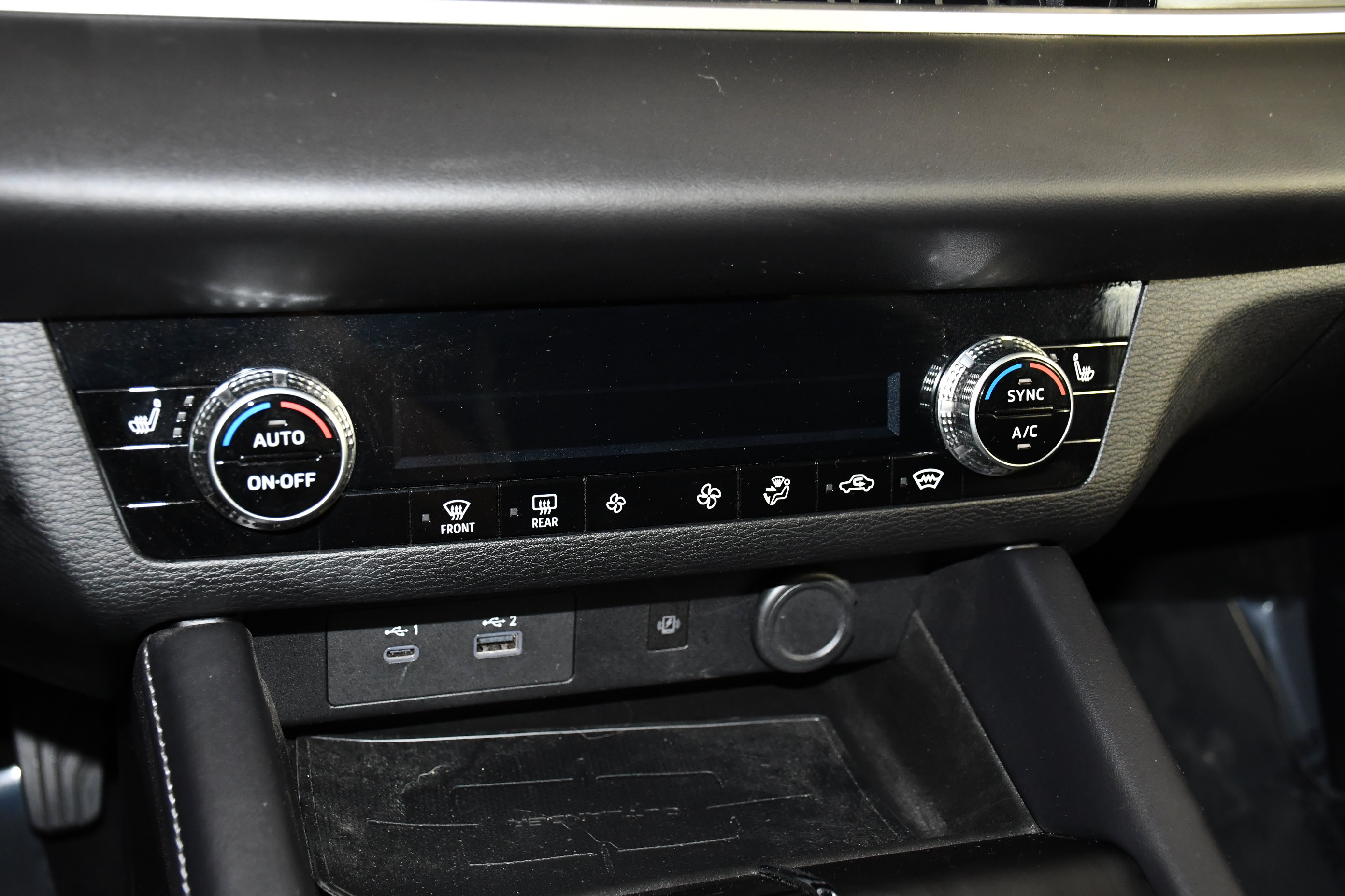 Used 2025 Mitsubishi Outlander SE AWD/4WD image 28