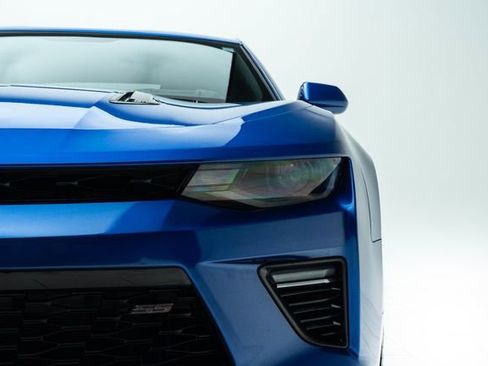 Used 2017 Chevrolet Camaro SS image 7