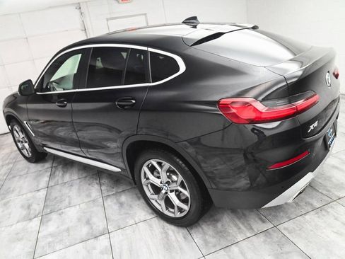 Used 2025 BMW X4 xDrive30i image 4