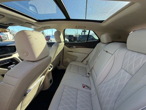 Used 2023 Buick Envision Avenir image 5