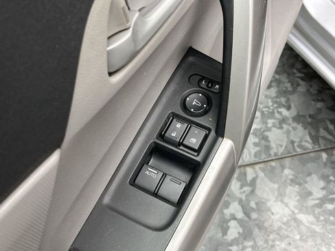 Used 2012 Honda Civic LX image 7