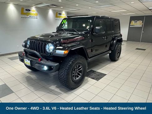 Used 2024 Jeep Wrangler Unlimited Rubicon AWD/4WD image 2