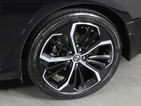 Certified 2025 Nissan Altima 2.5 SR FWD image 13