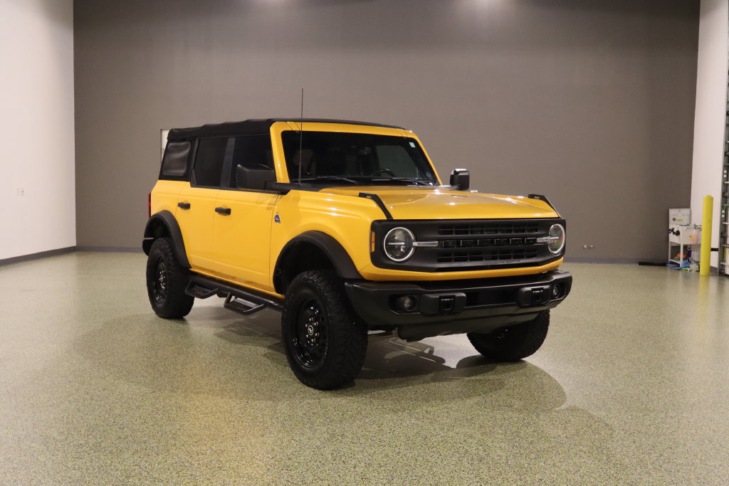 Used 2022 Ford Bronco Black Diamond AWD/4WD image 1