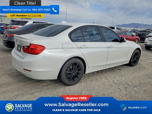 Used 2015 BMW 320i Sedan RWD image 4