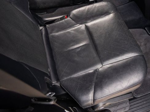 Used 2018 Lexus GX 460 image 35