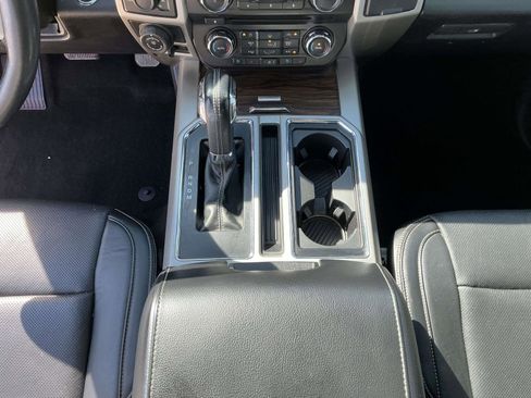 Used 2018 Ford F150 Lariat image 22