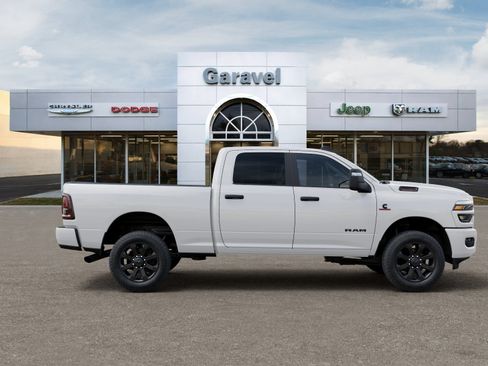 New 2026 RAM 2500 Big Horn AWD/4WD image 21