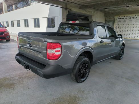 Used 2025 Ford Maverick XL w/ Equipment Group 102A AWD/4WD image 5