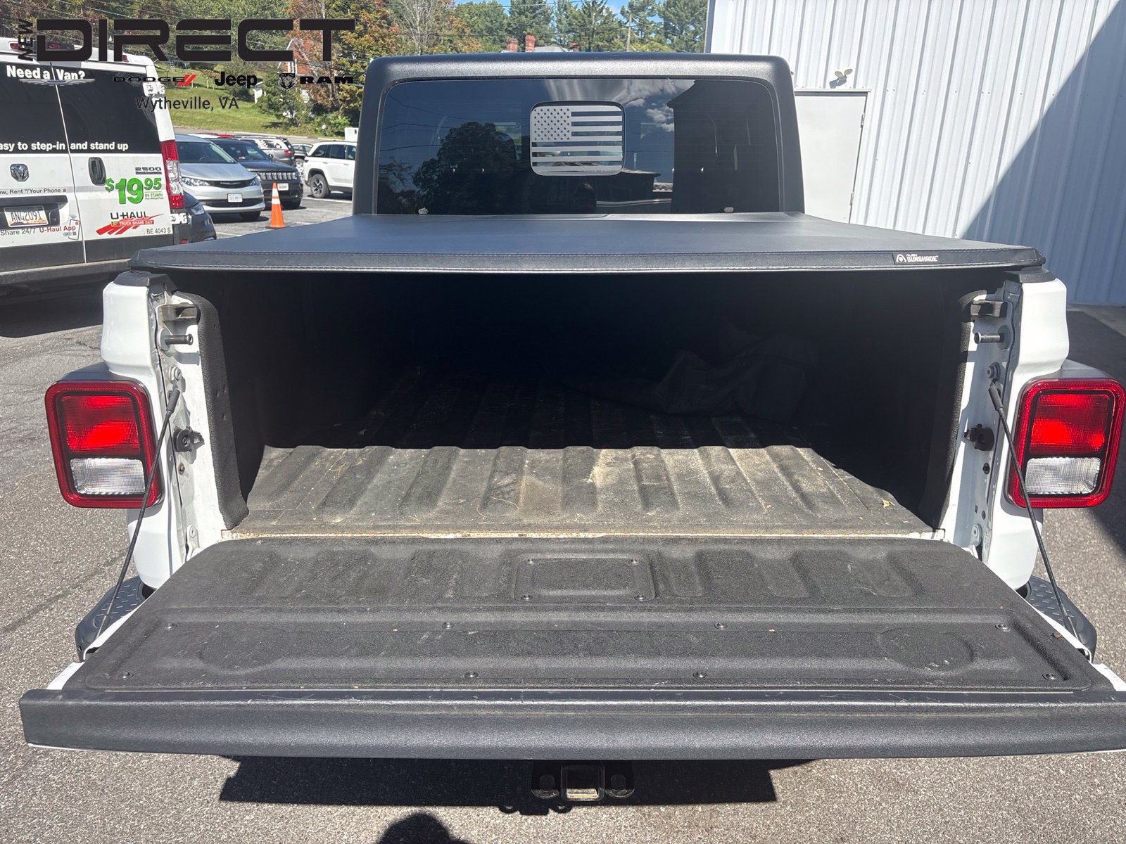 Used 2023 Jeep Gladiator Sport AWD/4WD image 22