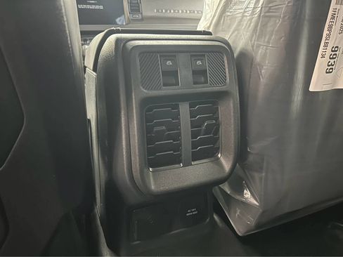 New 2025 Ford Bronco Badlands AWD/4WD image 29