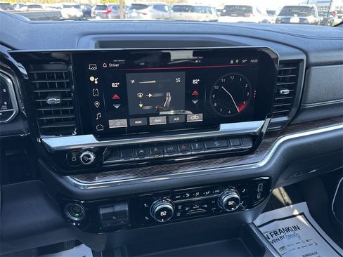 Used 2023 GMC Sierra 1500 Elevation image 18