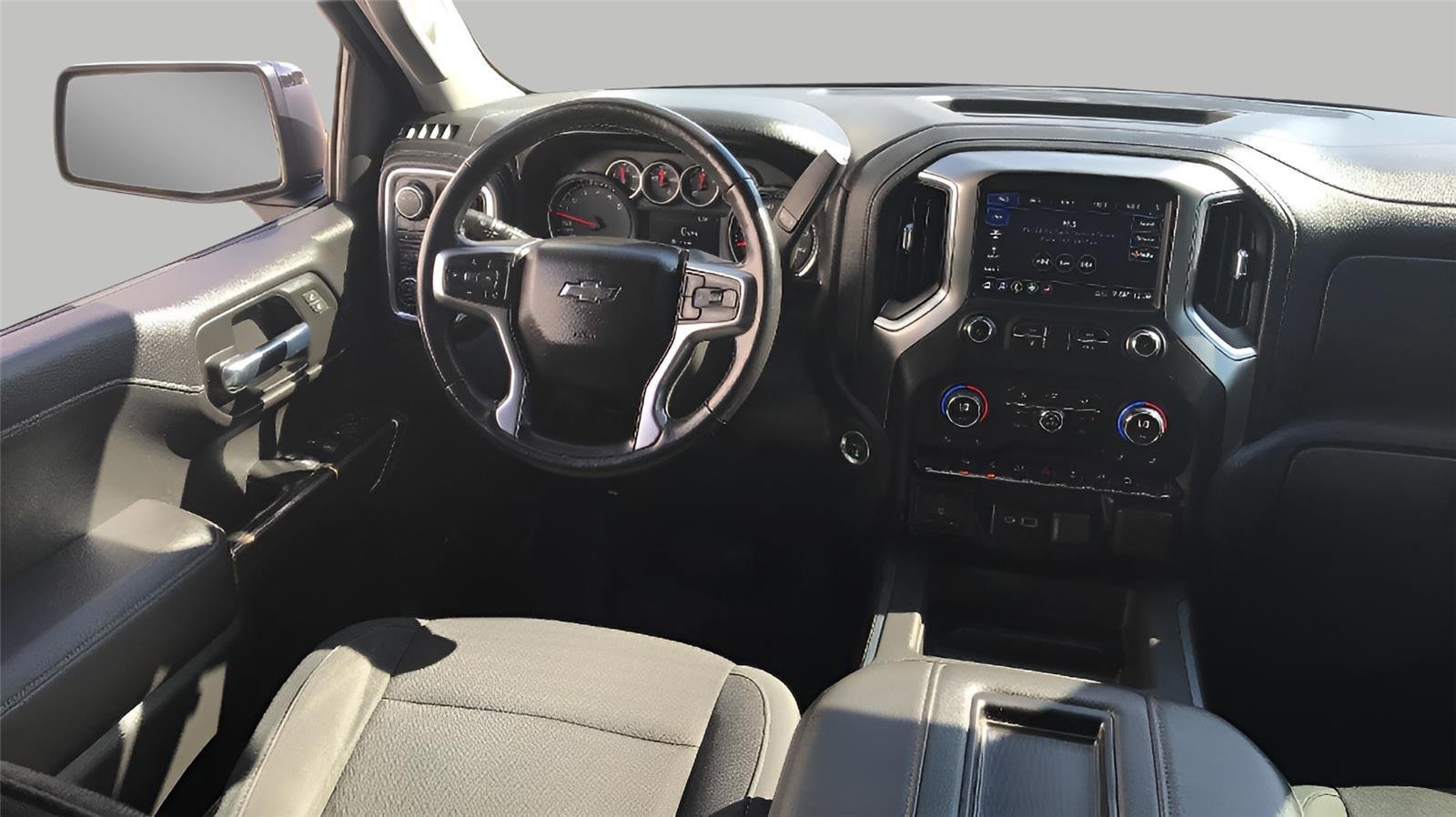 Used 2020 Chevrolet Silverado 1500 RST AWD/4WD image 39