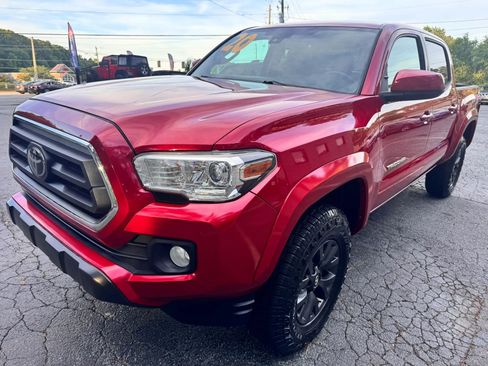 Used 2020 Toyota Tacoma SR5 RWD image 3