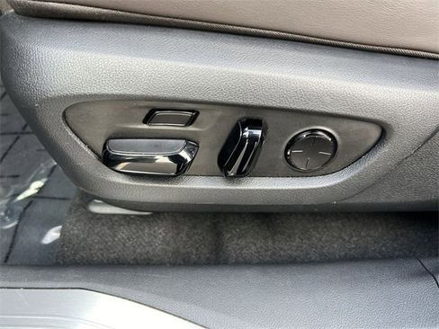 Certified 2024 Lexus RX 350 AWD image 10