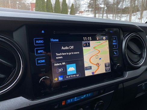 Used 2019 Toyota Tacoma TRD Off-Road w/ TRD Premium Off Road Package image 39