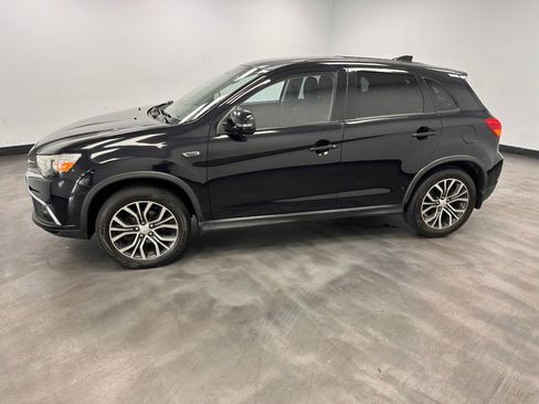 Used 2019 Mitsubishi Outlander Sport ES FWD image 3