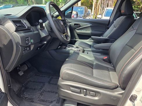 Certified 2023 Honda Passport TrailSport image 9