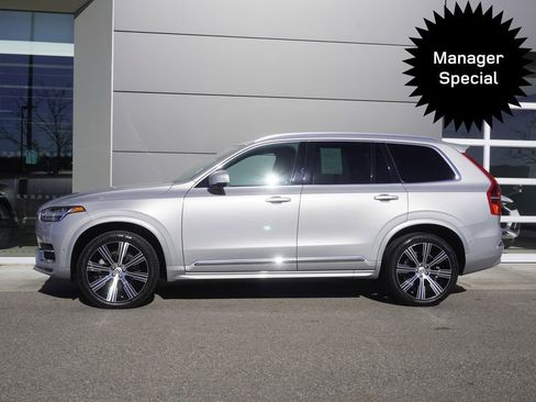 Used 2023 Volvo XC90 B6 Ultimate image 8