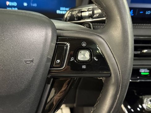 Used 2023 Lincoln Corsair AWD w/ Equipment Group 101A image 13