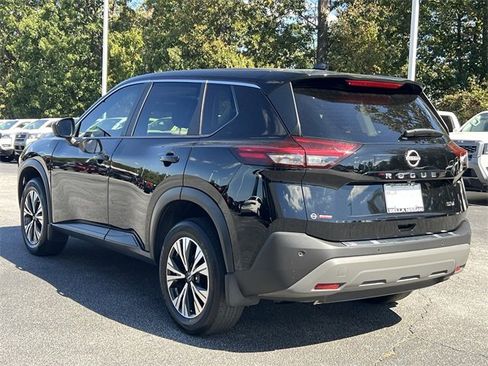 Certified 2023 Nissan Rogue SV image 22