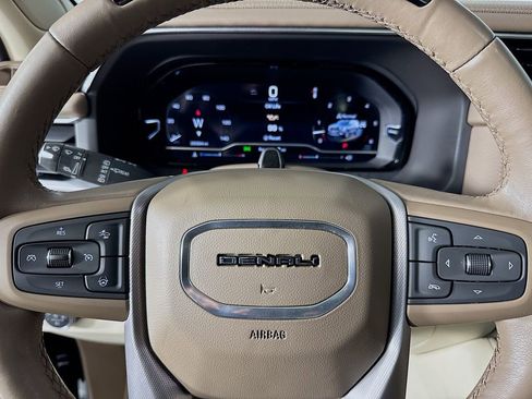 Used 2023 GMC Yukon XL Denali w/ Denali Reserve Package image 16