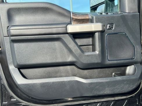 Certified 2022 Ford F450 Lariat w/ Lariat Ultimate Package image 24