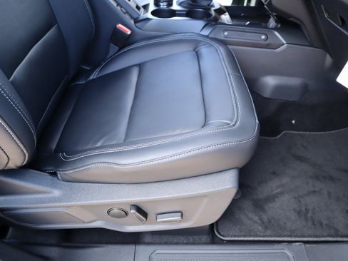 New 2025 Ford Bronco Outer Banks image 14