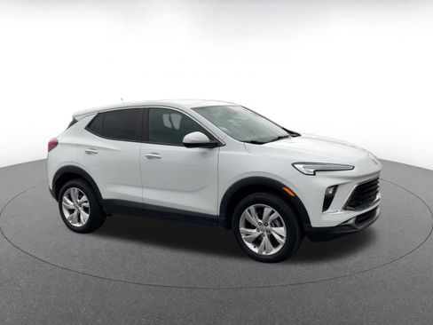 Used 2025 Buick Encore GX Preferred image 2