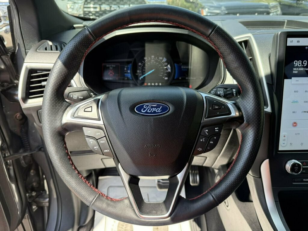 Used 2024 Ford Edge ST-Line AWD/4WD image 5